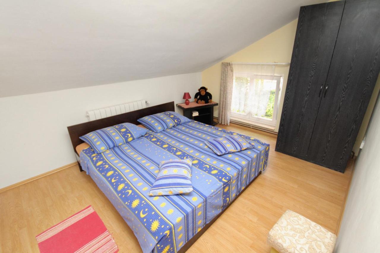 Apartments And Rooms With Parking Space Njivice, Krk - 5458 エクステリア 写真